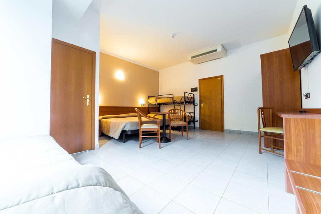 Meridiana Family & Nature Hotel Marina Romea Quarto foto